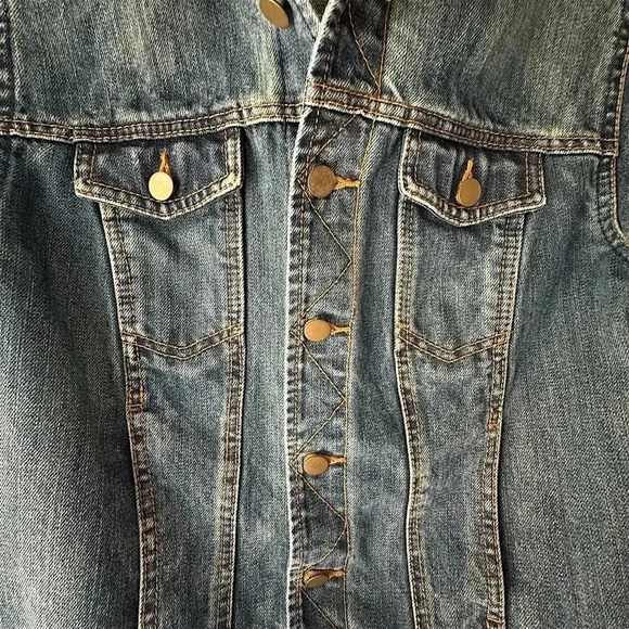 MAISON JULES | NWOT | DENIM JEAN JACKET | SIZE: MEDIUM - Picture 3 of 12